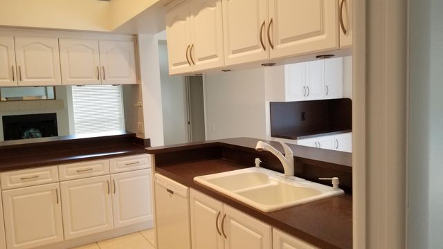 14060 Greentree Drive, Wellington, FL 33414