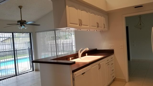 14060 Greentree Drive, Wellington, FL 33414