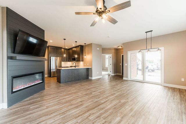 568 Stearn Drive 568, Genoa, IL 60135