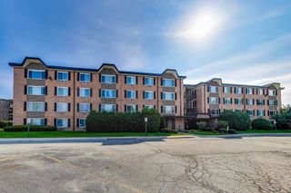 1227 S Old Wilke Road 304, Arlington Heights, IL 60005