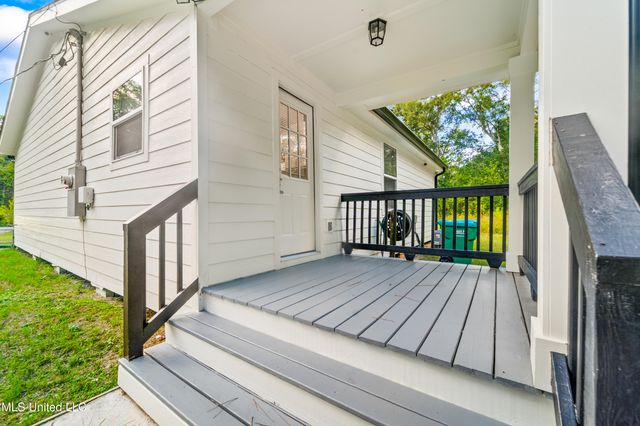 7300 River Music Drive, Gautier, MS 39553