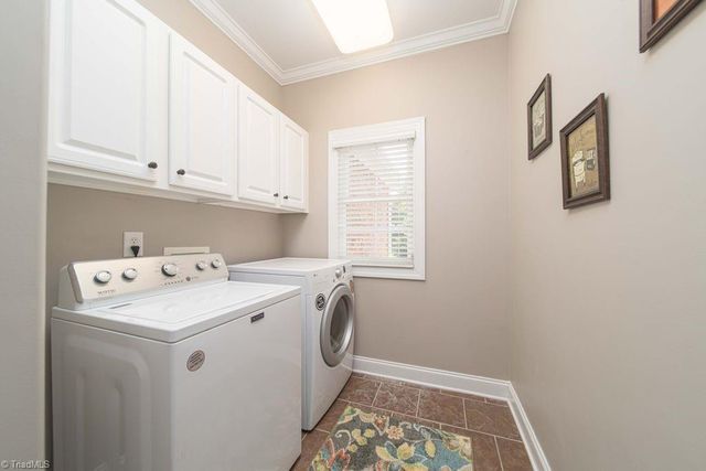 6623 Aspen Forest Lane, Walkertown, NC 27051