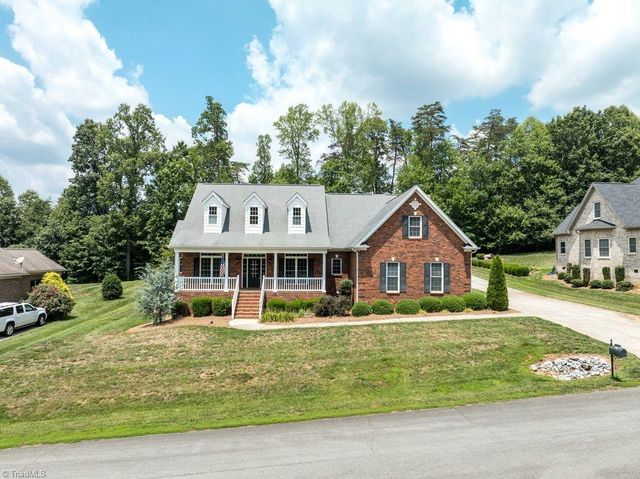 6623 Aspen Forest Lane, Walkertown, NC 27051