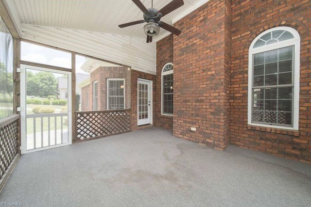 6623 Aspen Forest Lane, Walkertown, NC 27051