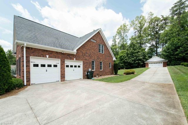 6623 Aspen Forest Lane, Walkertown, NC 27051