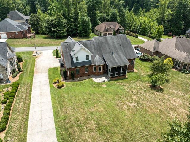 6623 Aspen Forest Lane, Walkertown, NC 27051