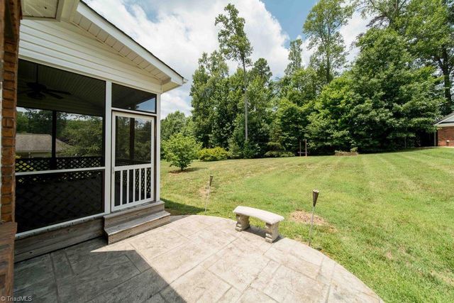 6623 Aspen Forest Lane, Walkertown, NC 27051