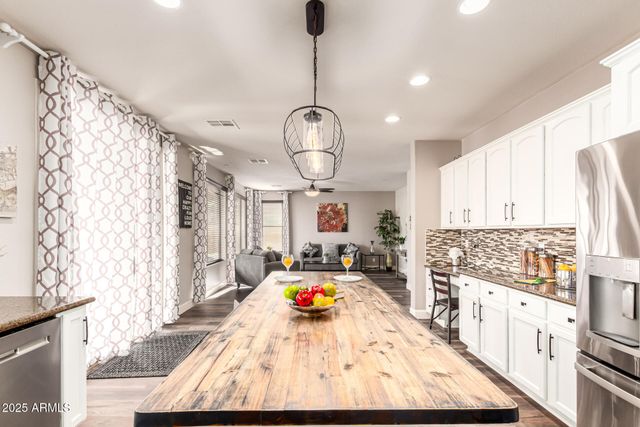 3445 E GRAND CANYON Drive, Chandler, AZ 85249