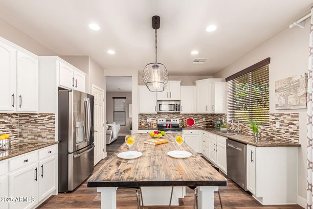 3445 E GRAND CANYON Drive, Chandler, AZ 85249