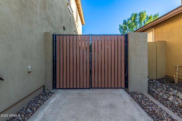 3445 E GRAND CANYON Drive, Chandler, AZ 85249