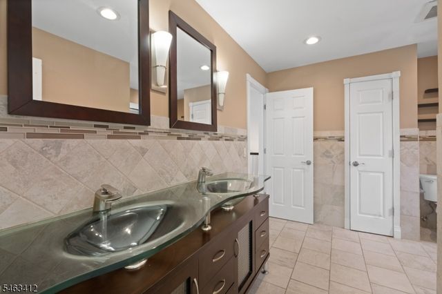 25 Shelly Rd, Old Bridge Twp., NJ 08857