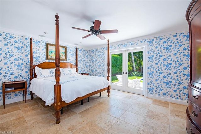 4875 Whispering Pine WAY, Naples, FL 34103