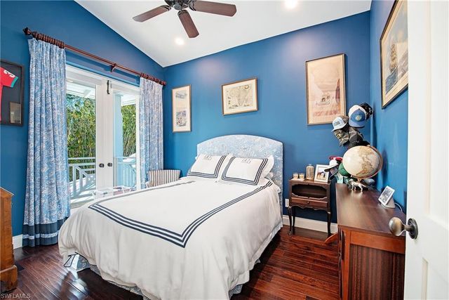 4875 Whispering Pine WAY, Naples, FL 34103