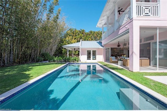 4875 Whispering Pine WAY, Naples, FL 34103