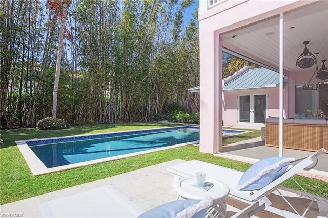 4875 Whispering Pine WAY, Naples, FL 34103