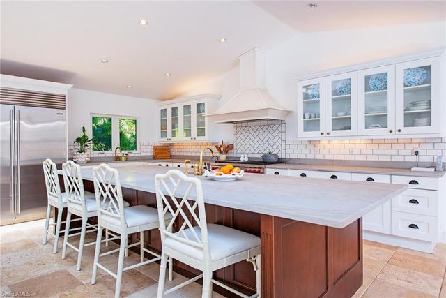 4875 Whispering Pine WAY, Naples, FL 34103