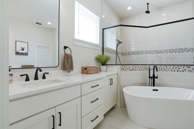 2036 Downslope Lane, Weatherford, TX 76087