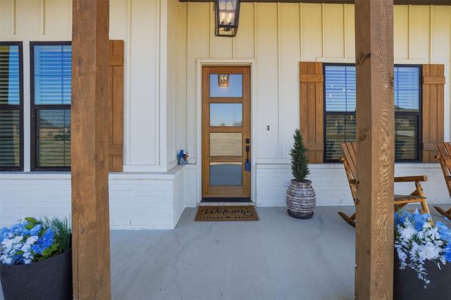 2036 Downslope Lane, Weatherford, TX 76087