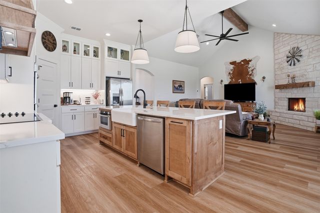 2036 Downslope Lane, Weatherford, TX 76087