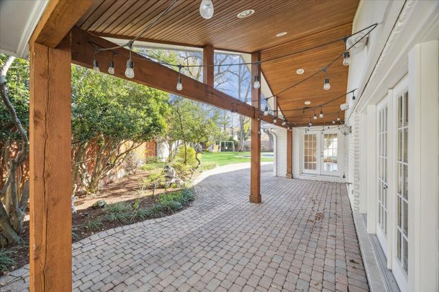 6119 Ella Lee Lane, Houston, TX 77057