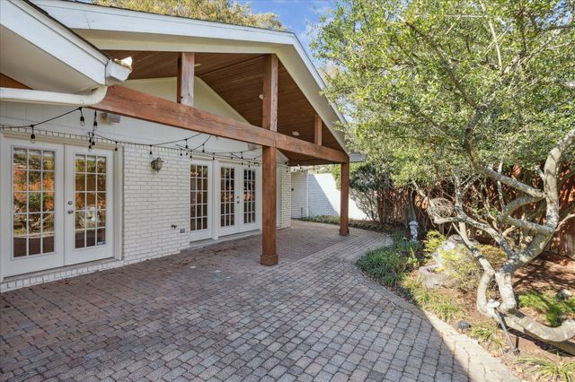 6119 Ella Lee Lane, Houston, TX 77057