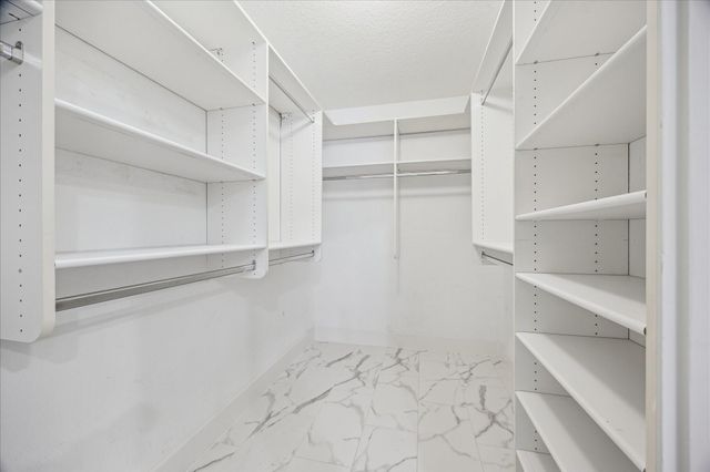 6119 Ella Lee Lane, Houston, TX 77057