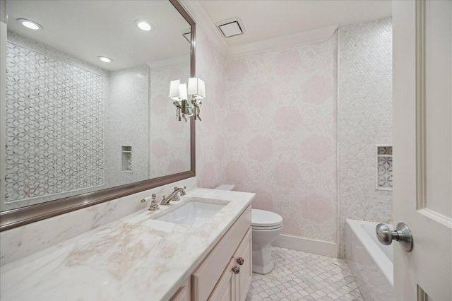 6119 Ella Lee Lane, Houston, TX 77057