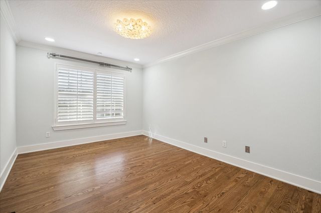 6119 Ella Lee Lane, Houston, TX 77057