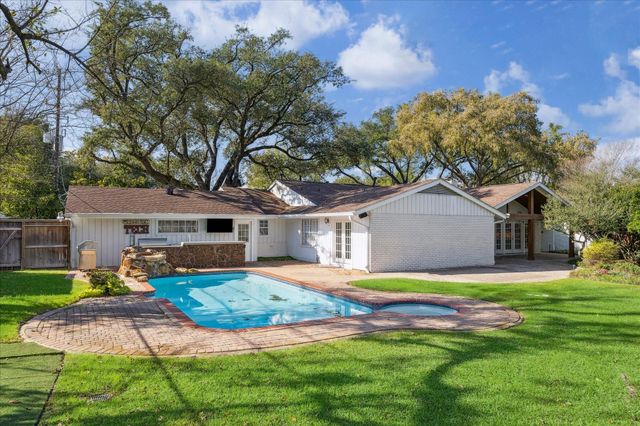 6119 Ella Lee Lane, Houston, TX 77057