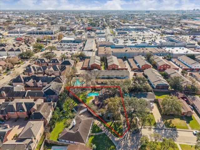 6119 Ella Lee Lane, Houston, TX 77057