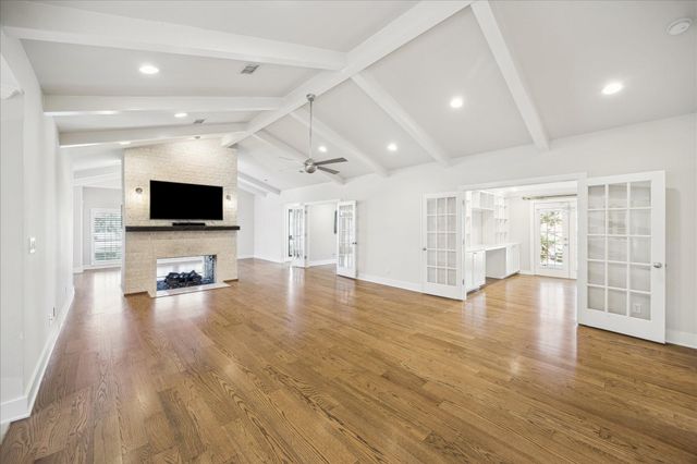 6119 Ella Lee Lane, Houston, TX 77057