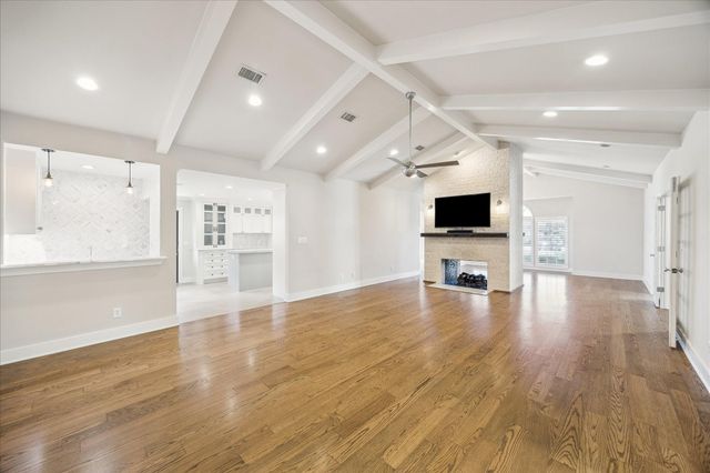 6119 Ella Lee Lane, Houston, TX 77057