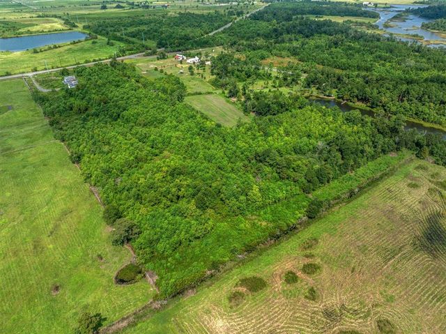 7483 S LA 27 Highway, Sulphur, LA 70665