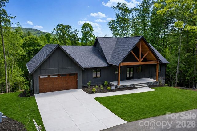 148 Reserve Way, Hendersonville, NC 28739