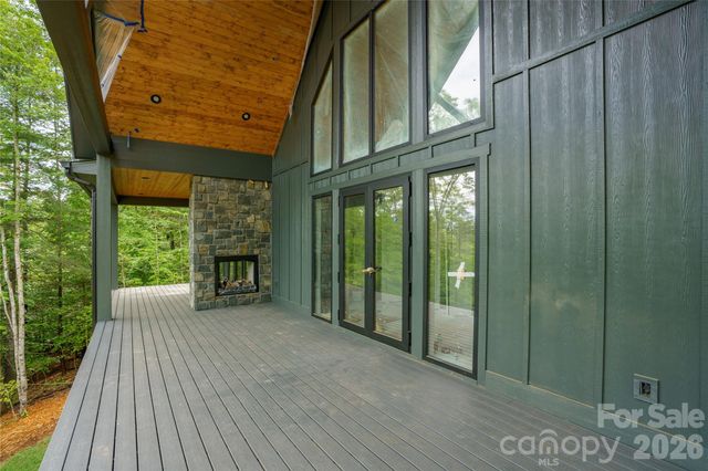 148 Reserve Way, Hendersonville, NC 28739