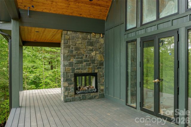 148 Reserve Way, Hendersonville, NC 28739