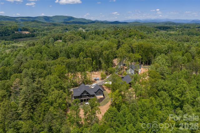 148 Reserve Way, Hendersonville, NC 28739