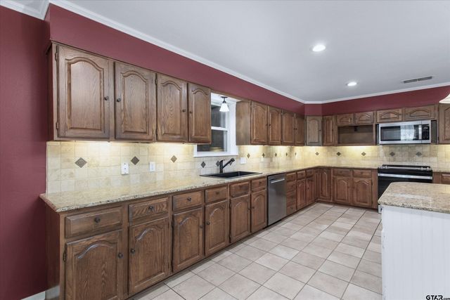 10308 CR 2188, Whitehouse, TX 75791