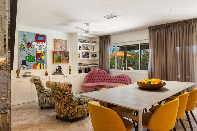 2200 E Acacia Road N, Palm Springs, CA 92262