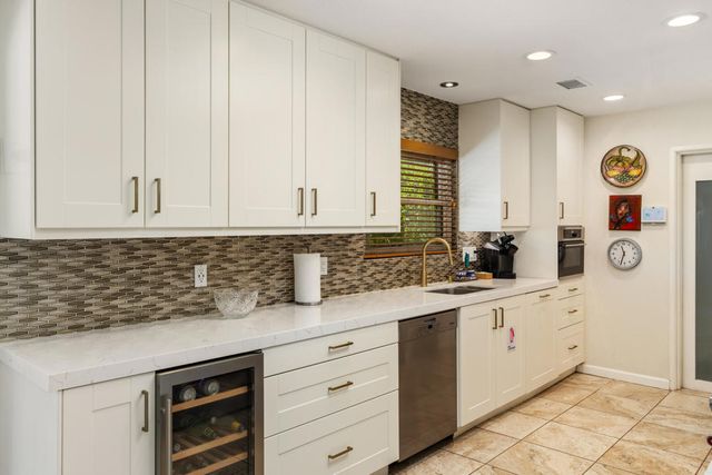2200 E Acacia Road N, Palm Springs, CA 92262