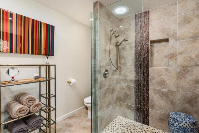 2200 E Acacia Road N, Palm Springs, CA 92262