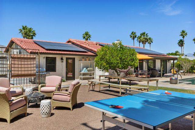 2200 E Acacia Road N, Palm Springs, CA 92262