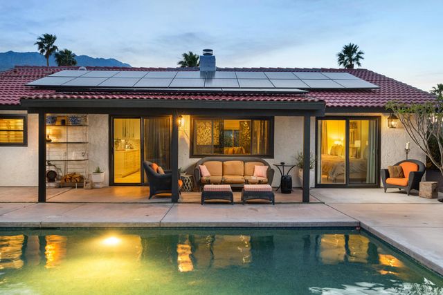 2200 E Acacia Road N, Palm Springs, CA 92262