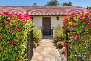 2200 E Acacia Road N, Palm Springs, CA 92262