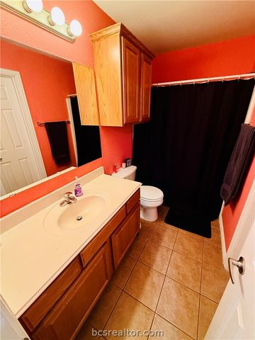 1001 Krenek Tap Road 1807, College Station, TX 77840