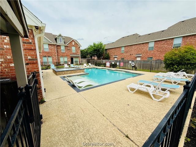 1001 Krenek Tap Road 1807, College Station, TX 77840