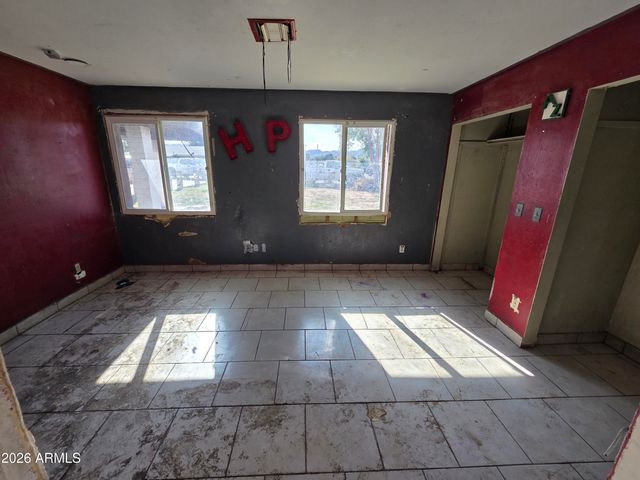 1324 W PECAN Road, Phoenix, AZ 85041