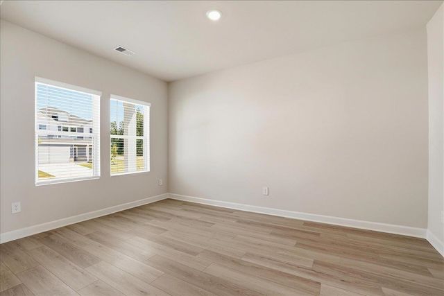 907 Rising Oak Court, Spartanburg, SC 29301