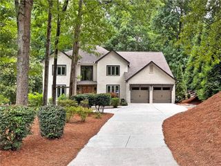 2270 Roxburgh Drive, Roswell, GA 30076