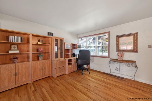 2744 DEMING BLVD, Cheyenne, WY 82009